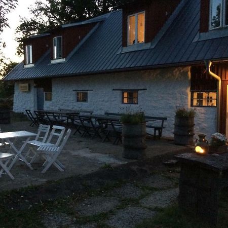 Rosenborgs Friluftspensionat Ферьестаден Экстерьер фото